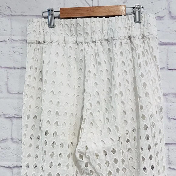 Free People Geo Eyelet Cotton Cover Up Pants Elastic Waist Size XS Vacation - Picture 6 of 11